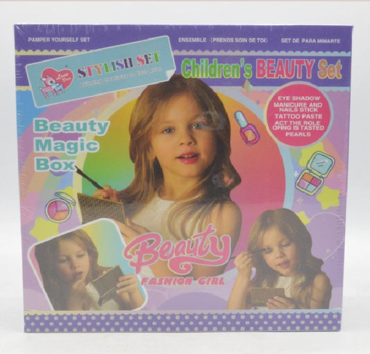 Little Girl Beauty Magic Makup Box