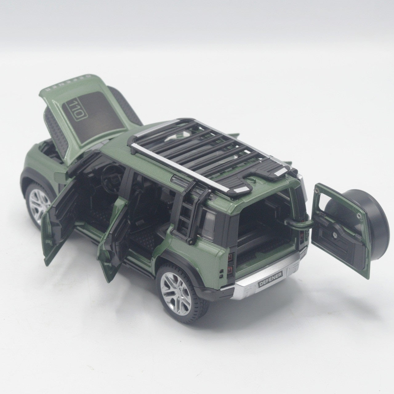Diecast Defender Rang Rover Car with Light & Sound