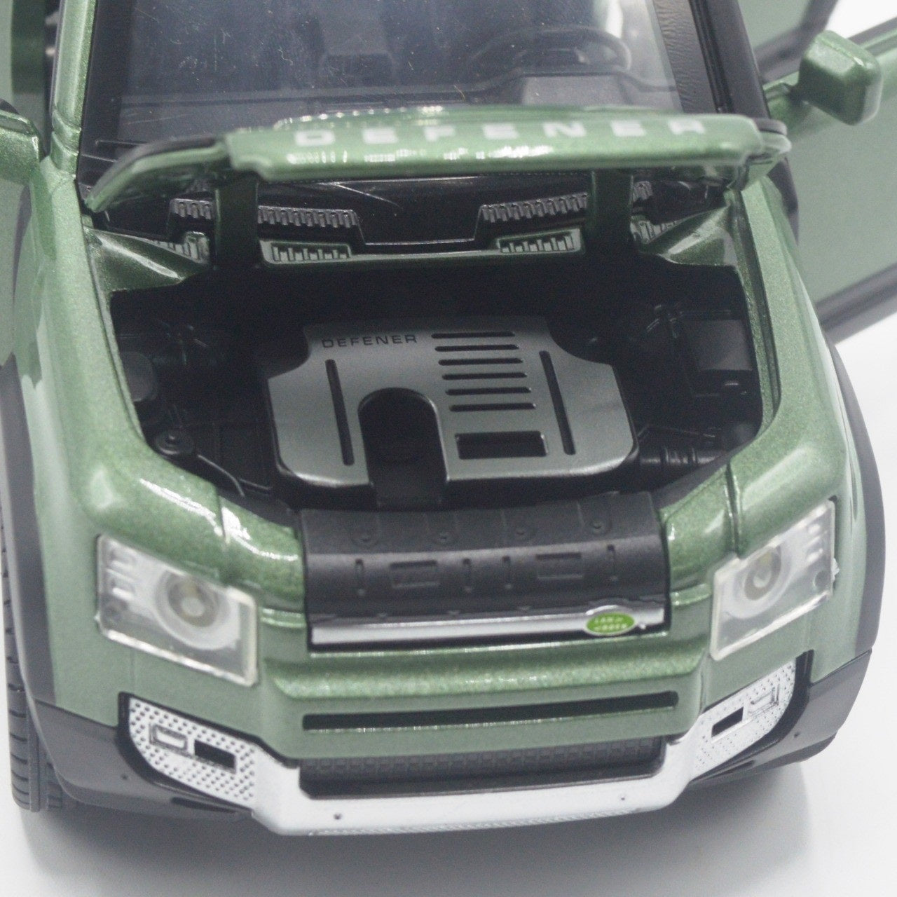 Diecast Defender Rang Rover Car with Light & Sound