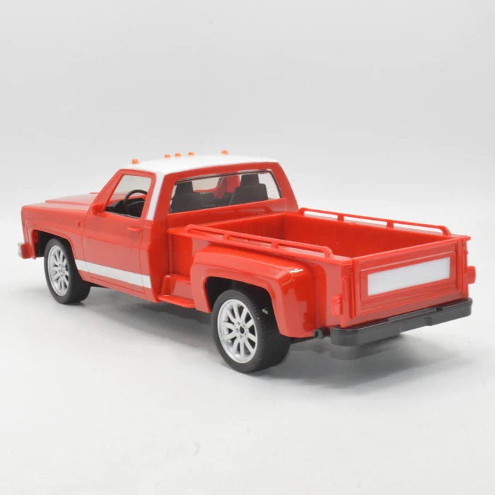 Rechargeable RC 4 x 4 Chevy Silverado Cab